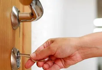 Lock Locksmith Tech Newport Coast, CA 949-430-7699 logo-image - 24-hour-emergency-locksmith