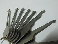 Lock Locksmith Tech Newport Coast, CA 949-430-7699 - change-locks-service